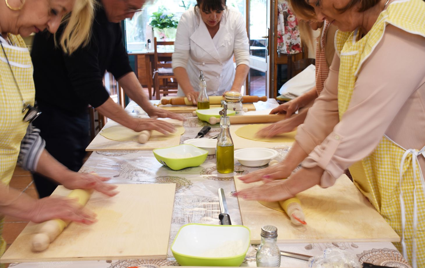 Master Homemade Pasta & Tiramisu: Wine & Lunch Escape in Roman Countryside