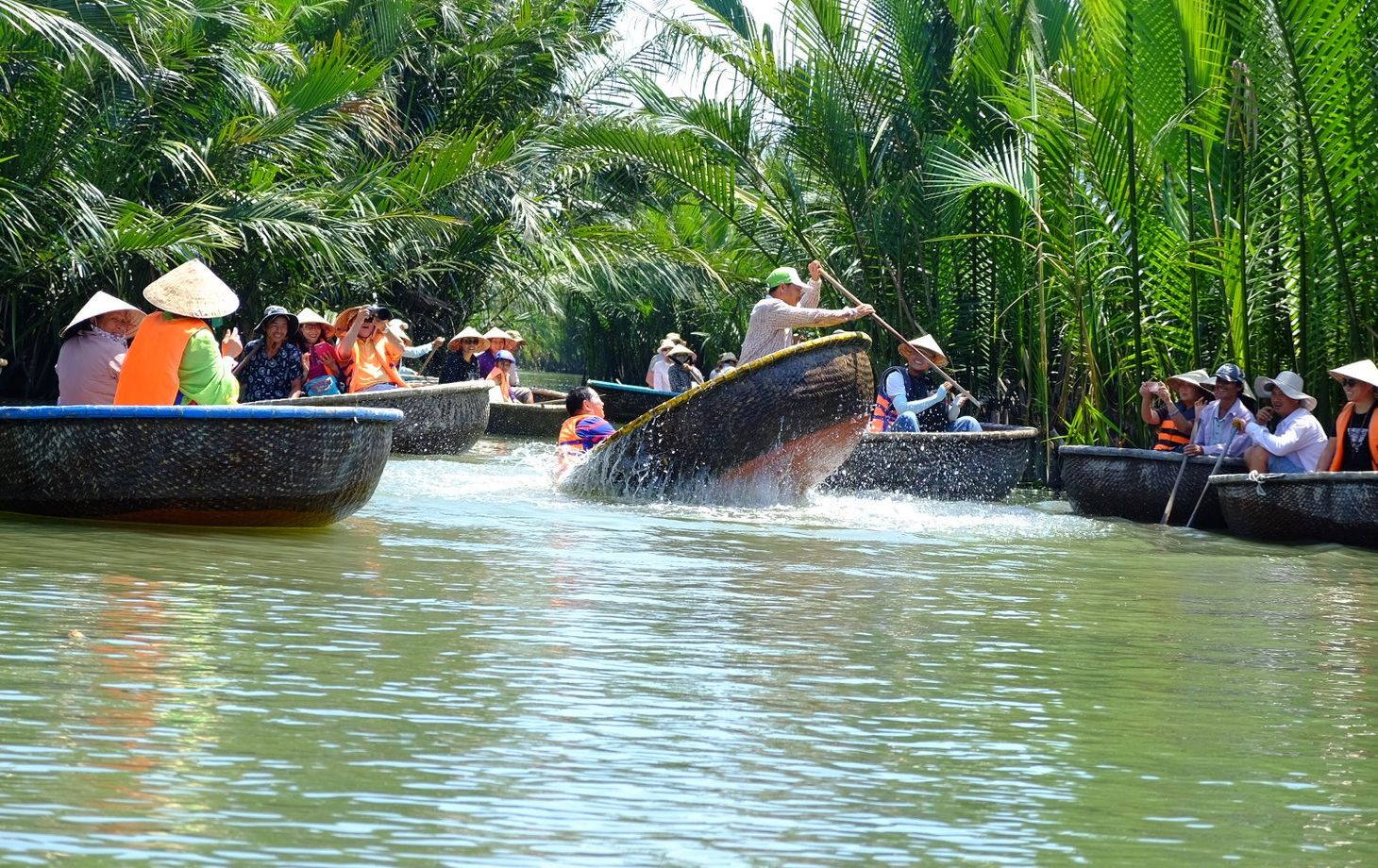 Countryside Bike Tour and Basket Boat Experience with Vietnamese Culinary Class