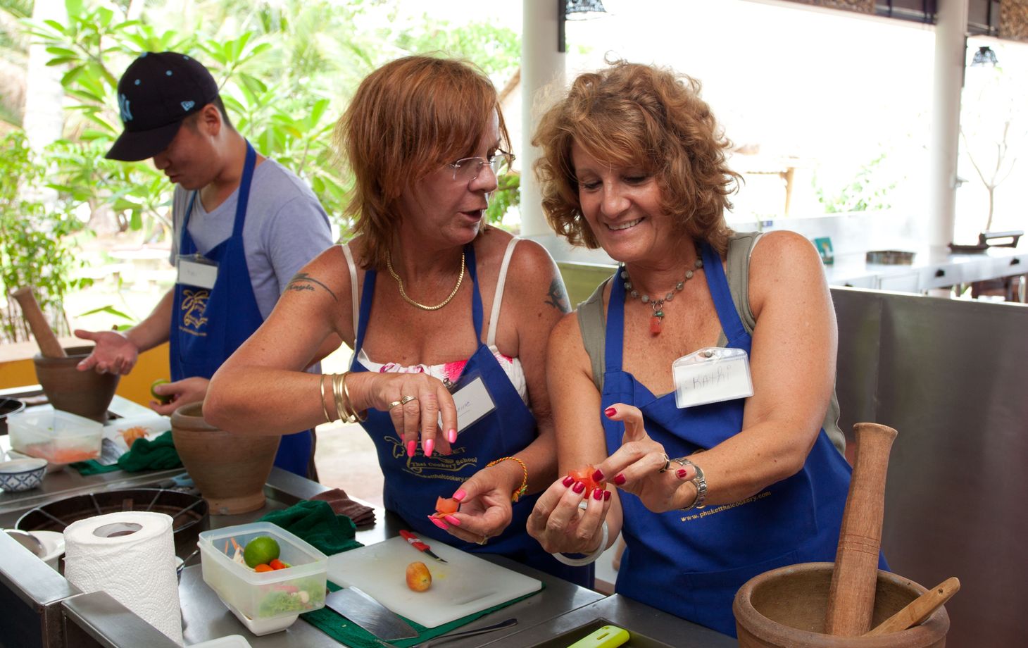 Seaside Fruit Cooking Class + Carving Class & Market Tour
