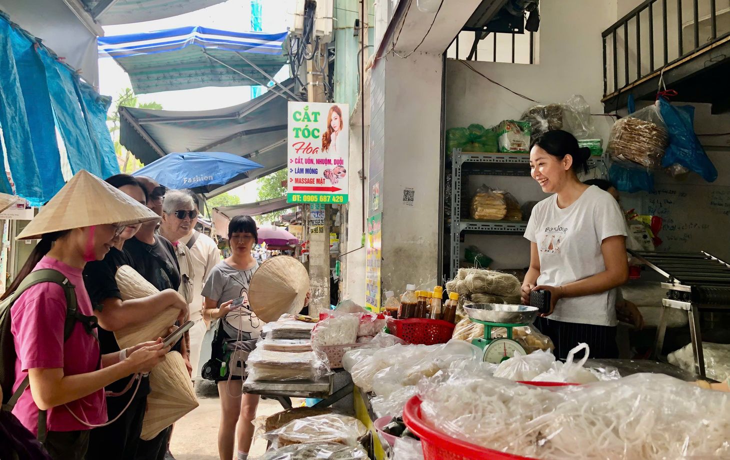Authentic Vietnamese Cooking Experience with Market Tour in Da Nang