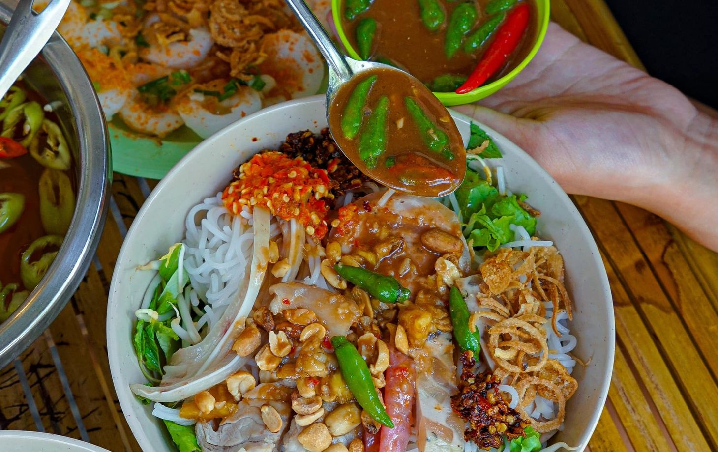 Expérience de visite gastronomique à pied de la rue Da Nang