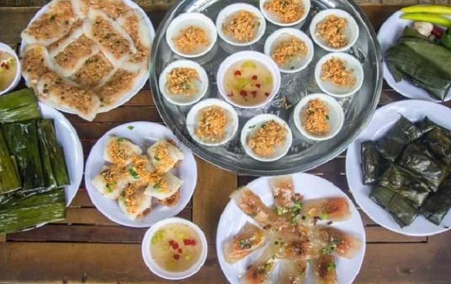 Danang Local Foods on Motorbike