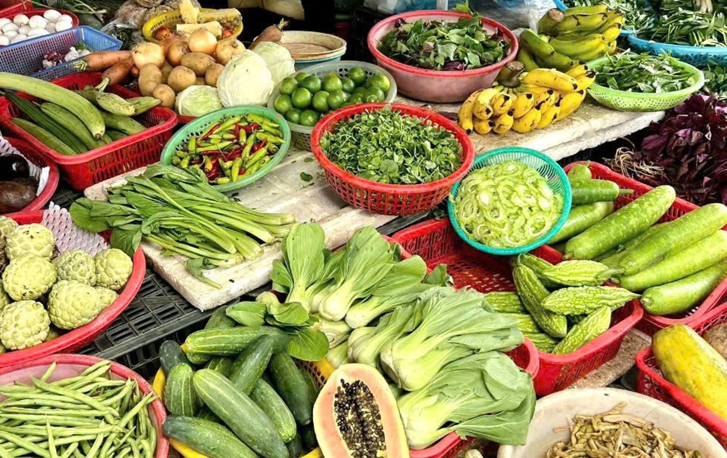 Experience Authentic Vietnamese Cuisine & Local Life in Hoi An
