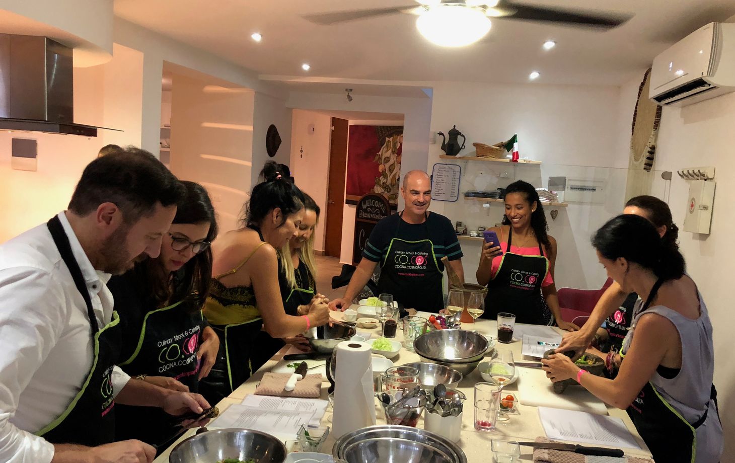 Drinking School: Cocktail & Appetizer Class in Playa del Carmen