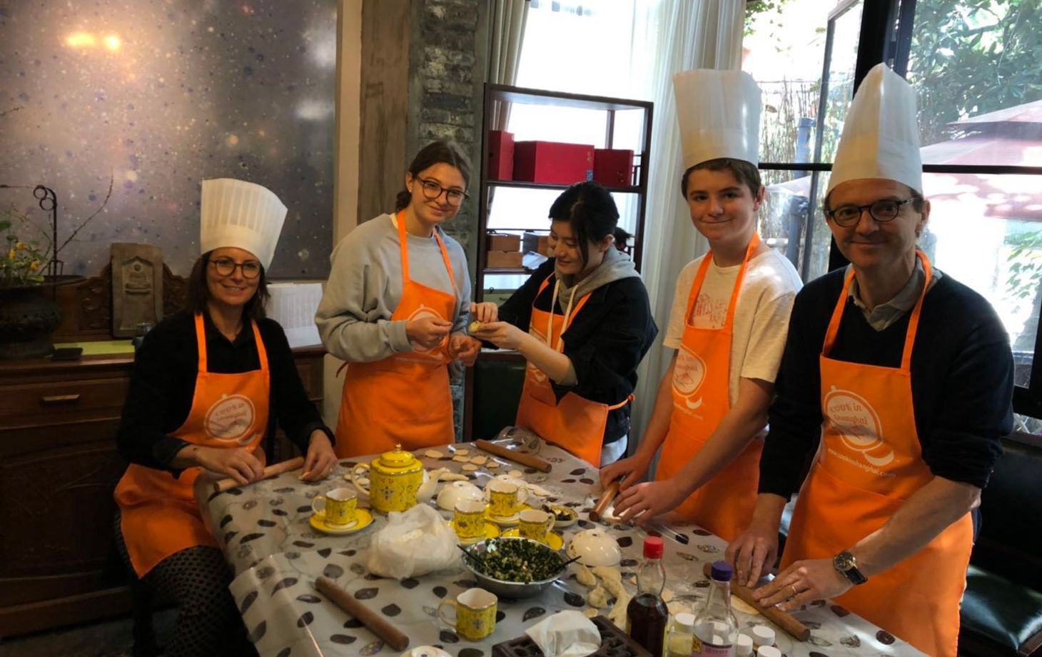 Hand-Pulled Noodles or Three-Colored Soup Dumplings Class with Wet Market Tour