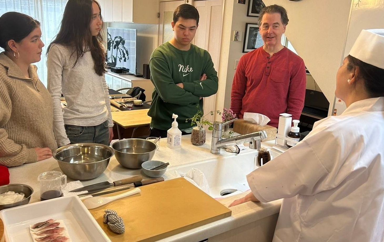Edomae Sushi Masterclass: Hands-On Lesson with Traditional Sushi Meal