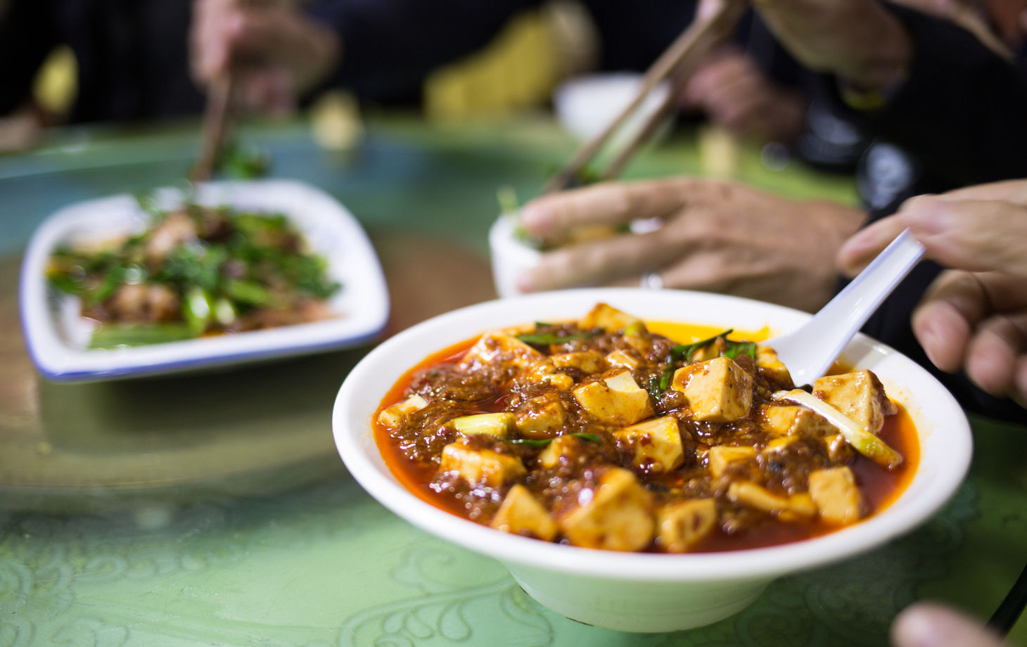 Evening Food Tour by Tuk-tuk with Chengdu Insiders
