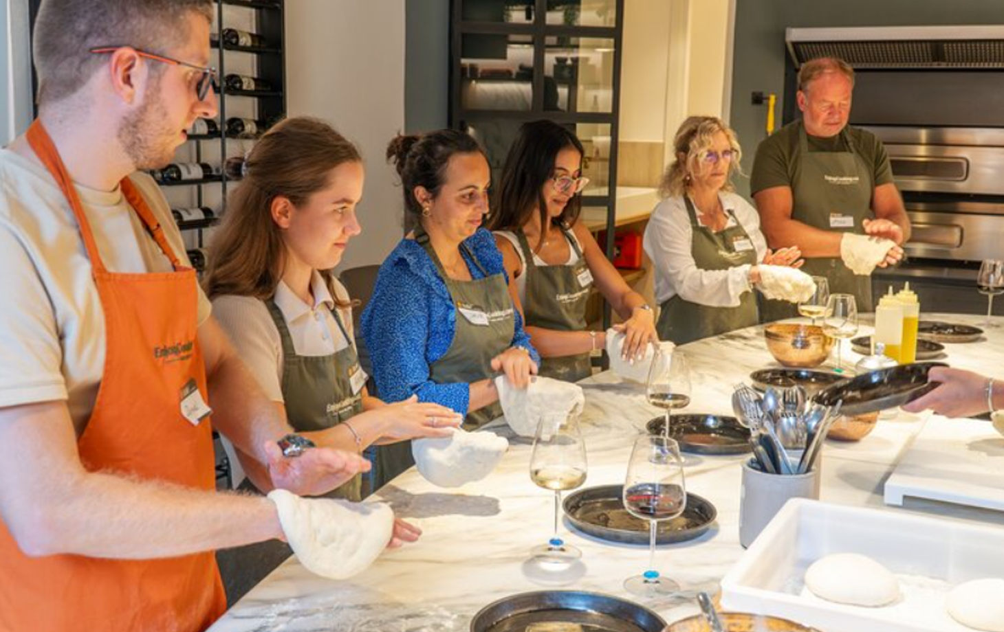 Exclusive Signature Private Cooking Experience: Pizza, Pasta & Gelato in Rome’s Jewish Ghetto (Up to 12 Guests)