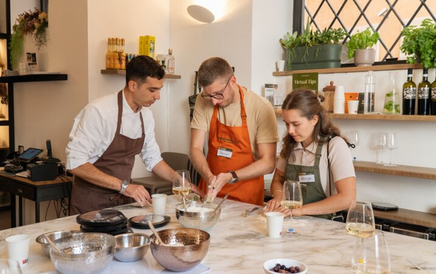 Exclusive Signature Private Cooking Experience: Pizza, Pasta & Gelato in Rome’s Jewish Ghetto (Up to 12 Guests)