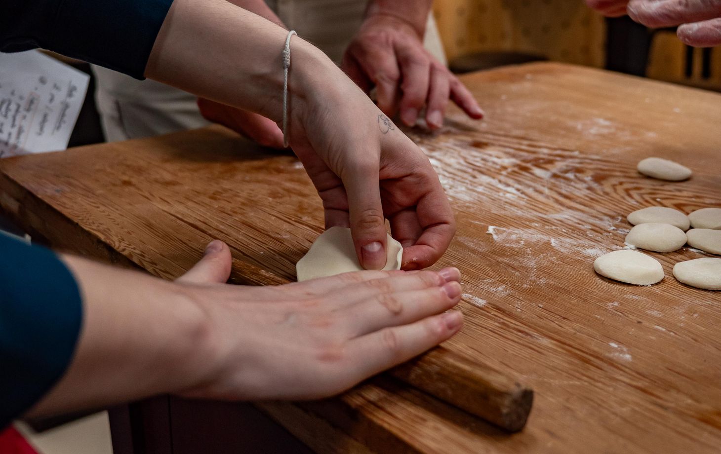 Keelung Market Tour & Soup Dumpling Workshop: A Taste of Local Life