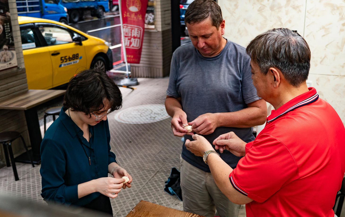 Keelung Market Tour & Soup Dumpling Workshop: A Taste of Local Life