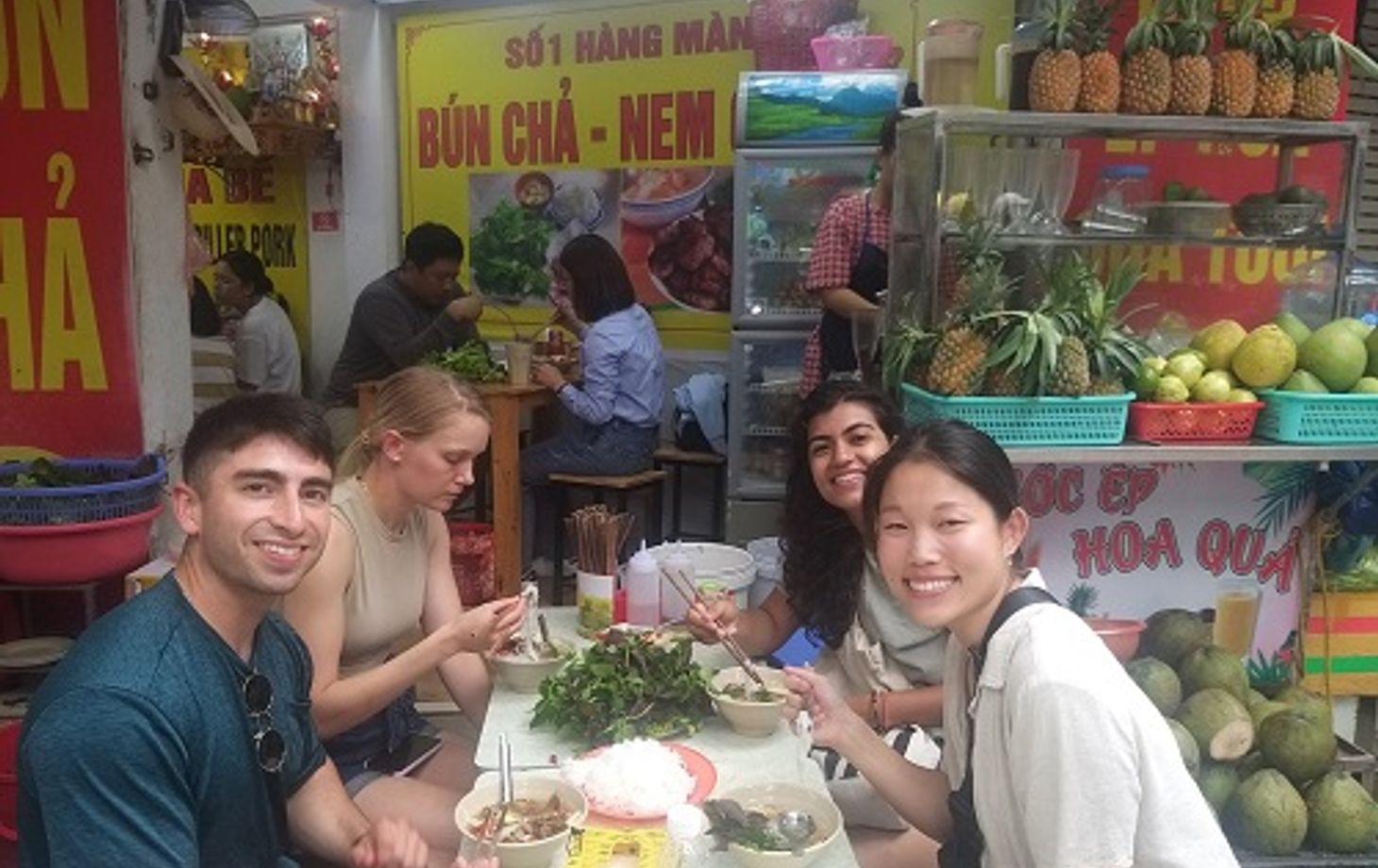 Explorez la cuisine de rue d'Hanoï lors d'une visite à pied