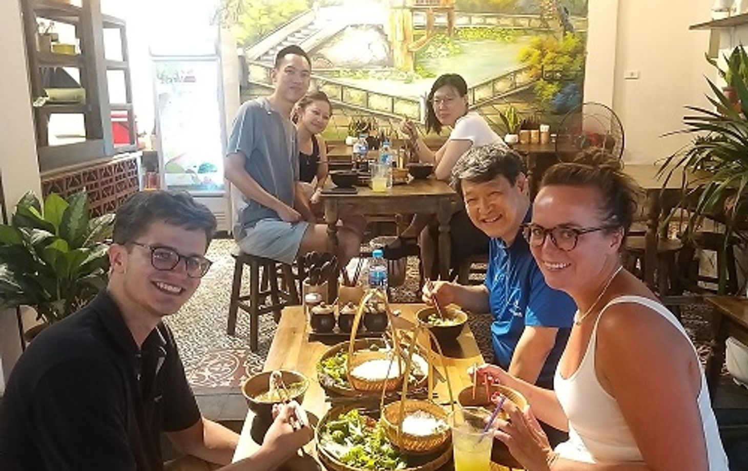 Explorez la cuisine de rue d'Hanoï lors d'une visite à pied