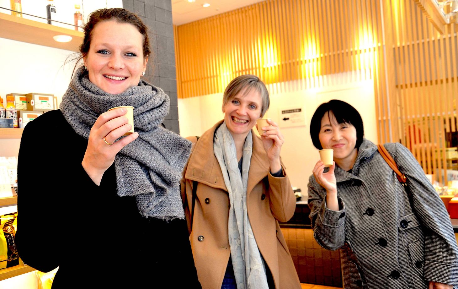 Flavors of Japan: Central Tokyo Food Tour with Wagashi Experience