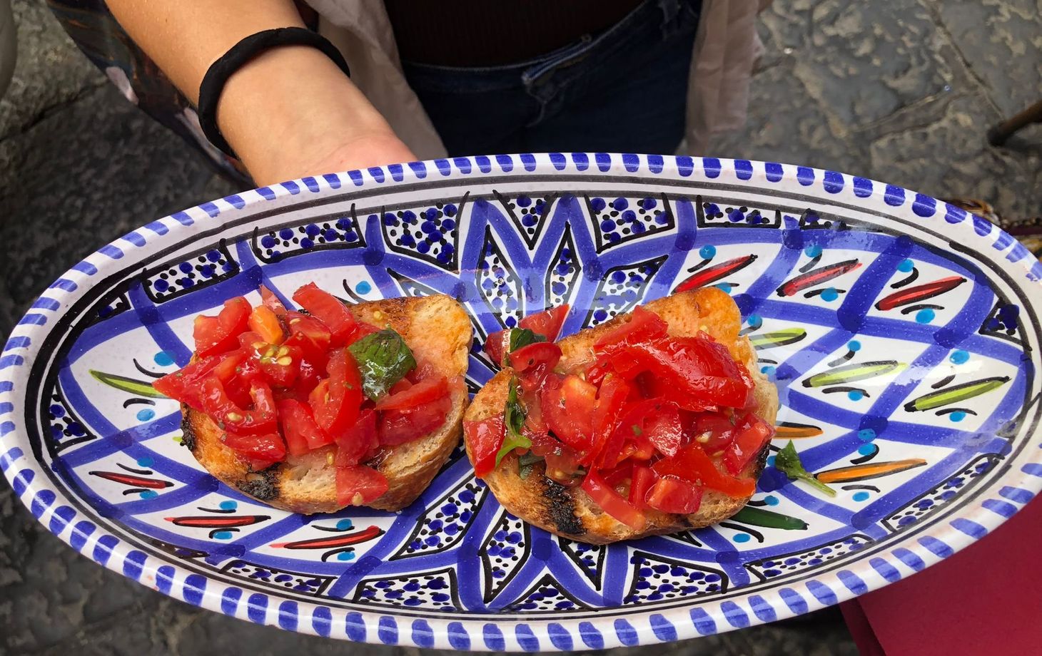 Flavors of Naples: A Gastronomic Journey through the Spanish Quarter