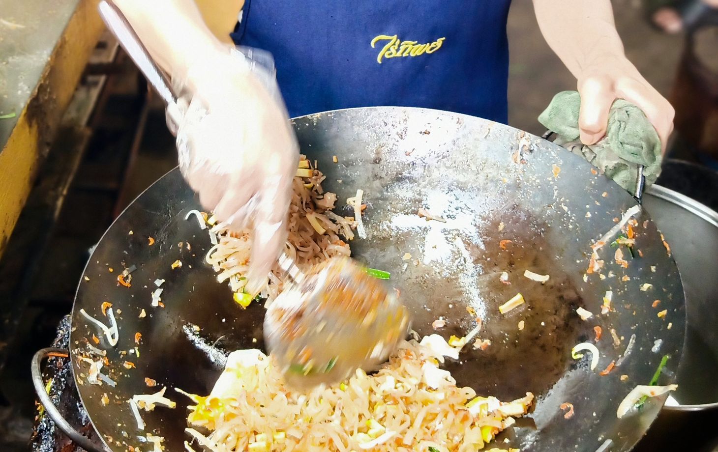 Découvrez les marchés animés de Bangkok : dégustations culinaires, visite des canaux et patrimoine culturel