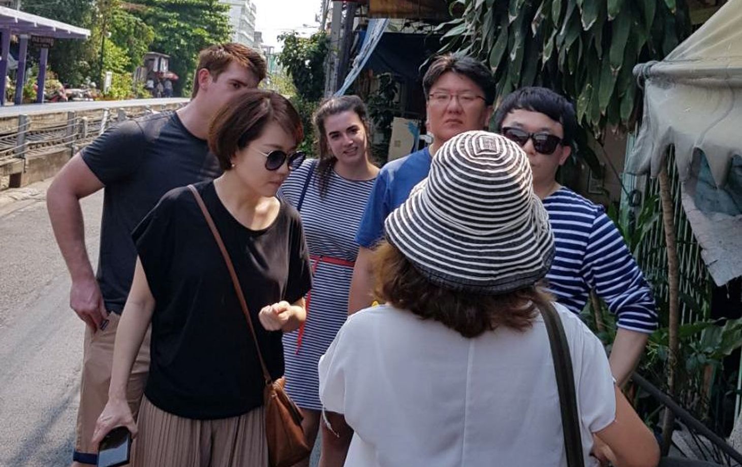Foodie Tour & Private Boat Riding