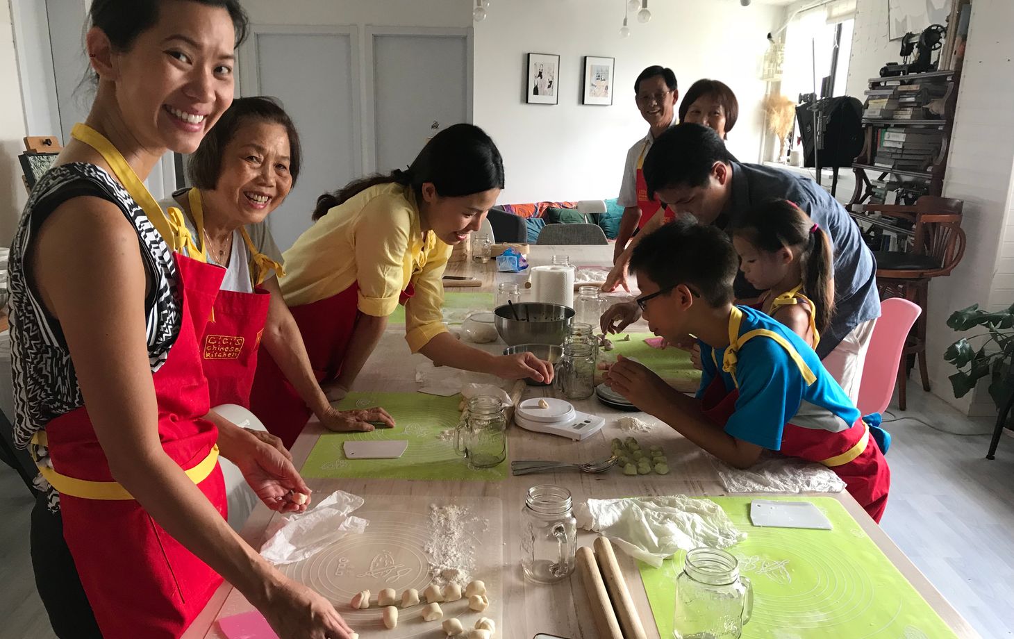 Fun Dim-Sum Cooking Class with Passionate Local Senior Chef