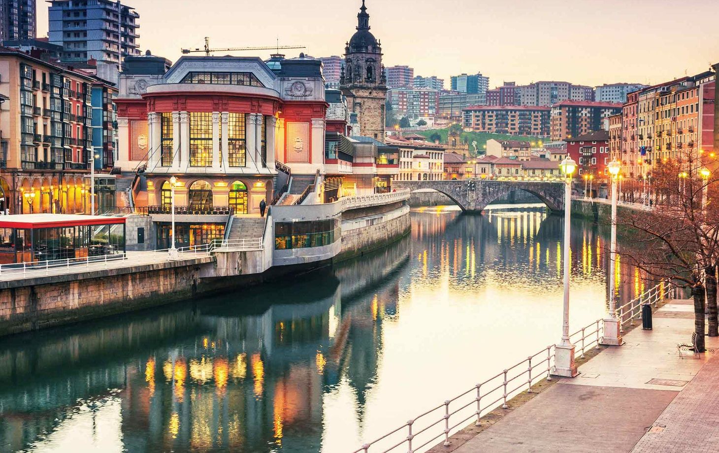 Gastronomic Tour Through the Center of Bilbao