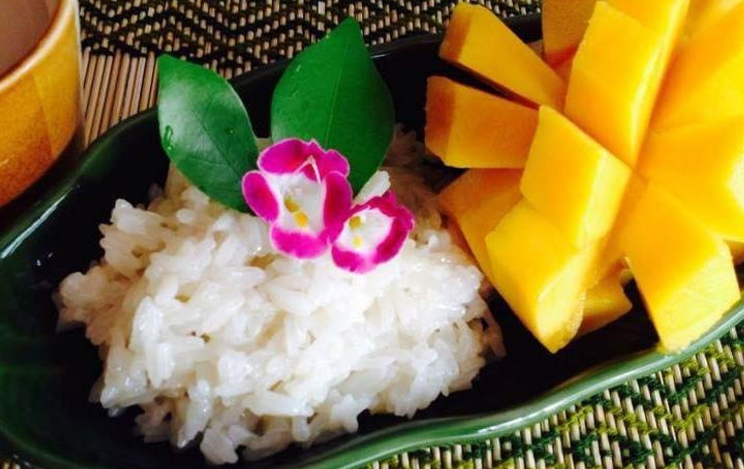Half-Day Thai Cooking Class and Market Tour