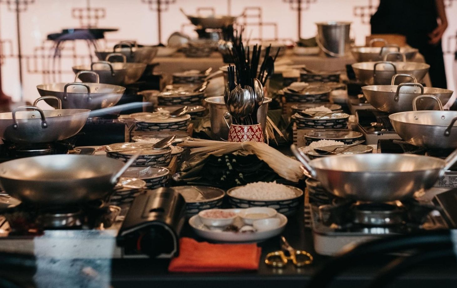 Half-day Gourmet Trip with Hoa Túc Cooking Class