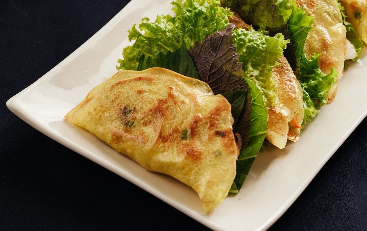 Half-day Gourmet Trip with Hoa Túc Cooking Class