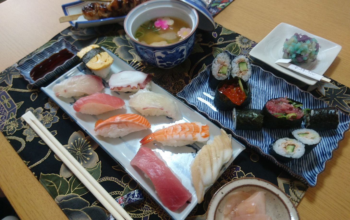 Hands-on Experience Authentic Sushi Course Dishes