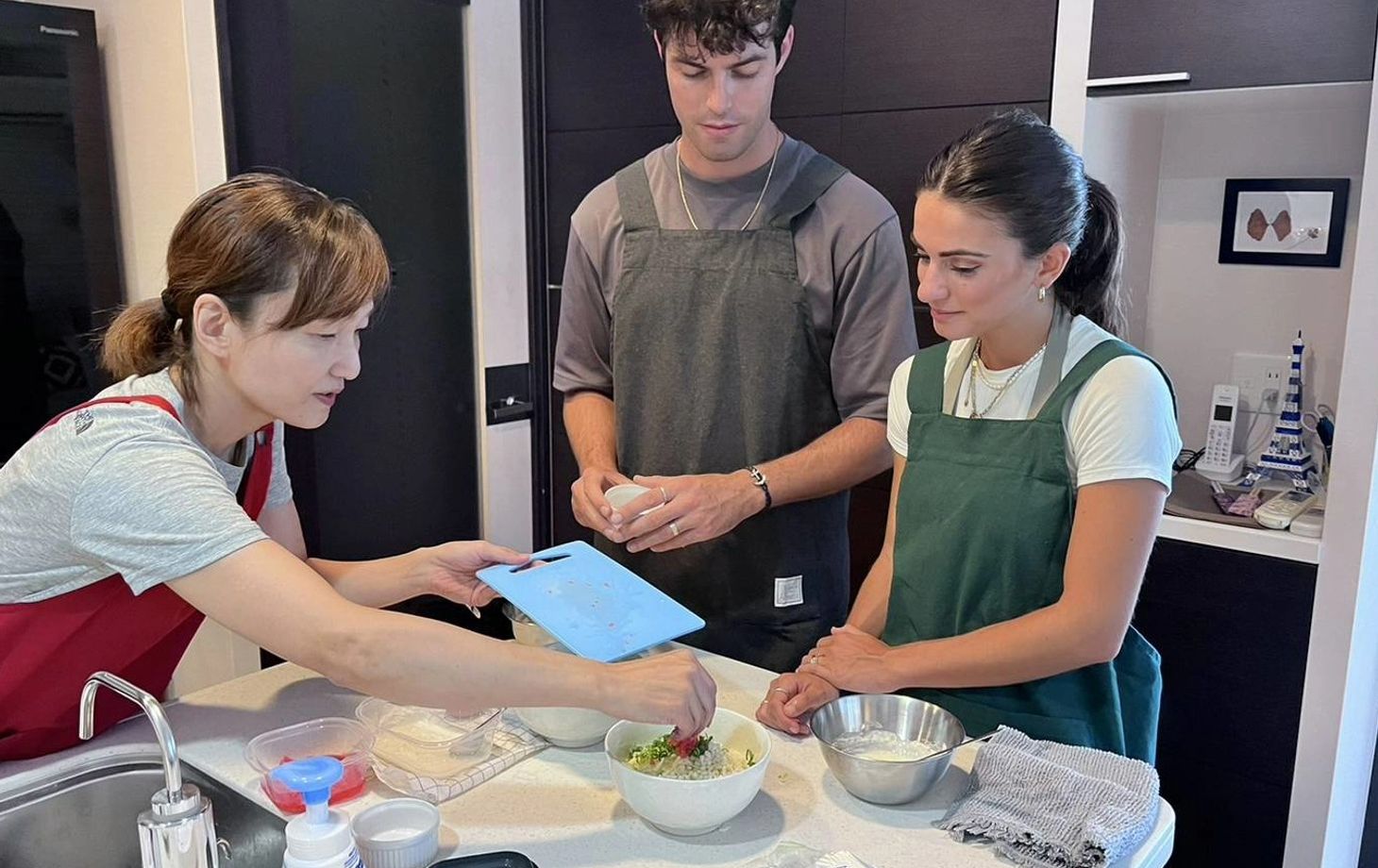 Hands-On Japanese Cooking: Okonomiyaki, Yakisoba and Traditional Sweets