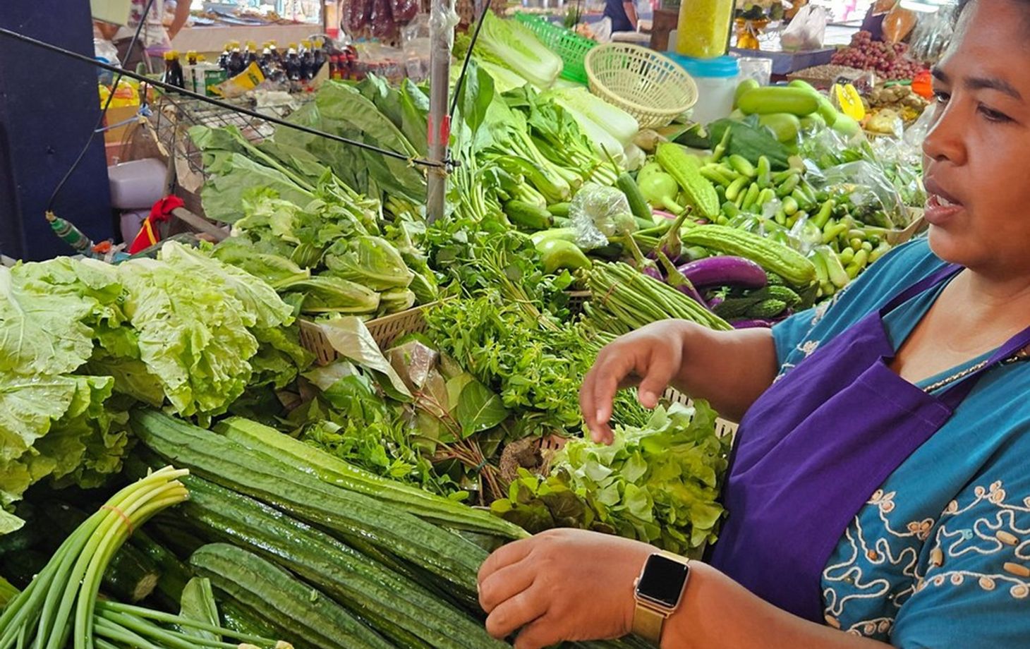 Hands-on Thai Cooking Class & Market Tour in Phuket