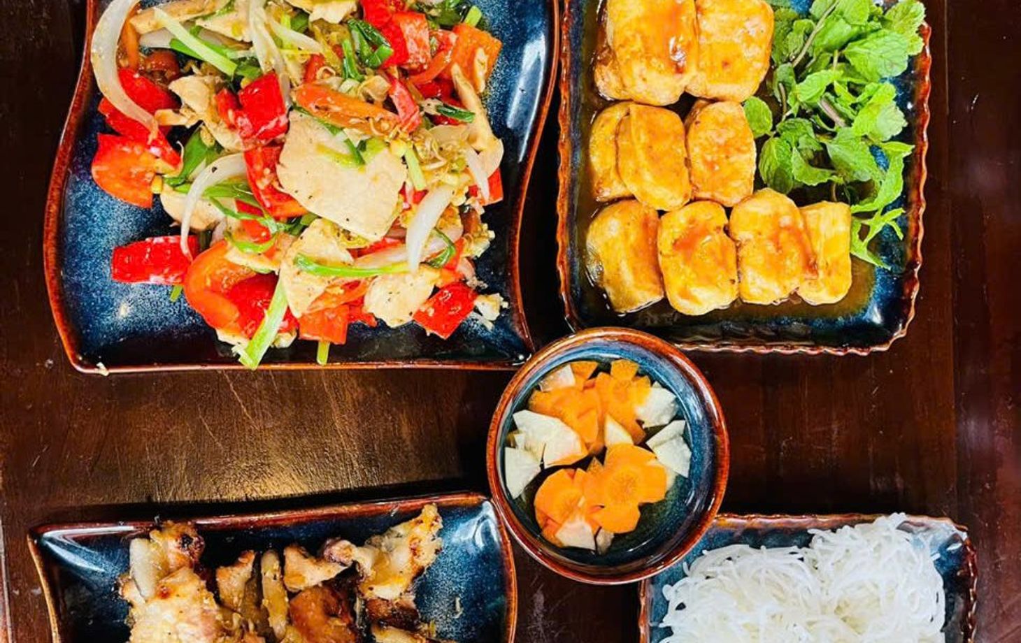 Hanoi Daily Cooking Class with Professional Chef