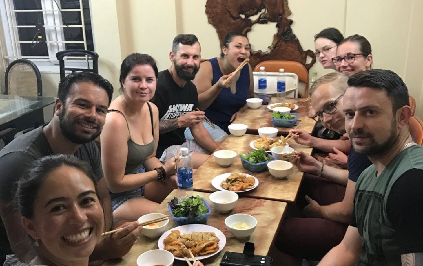 Visite à pied de la cuisine de rue à Hanoï dans le vieux quartier