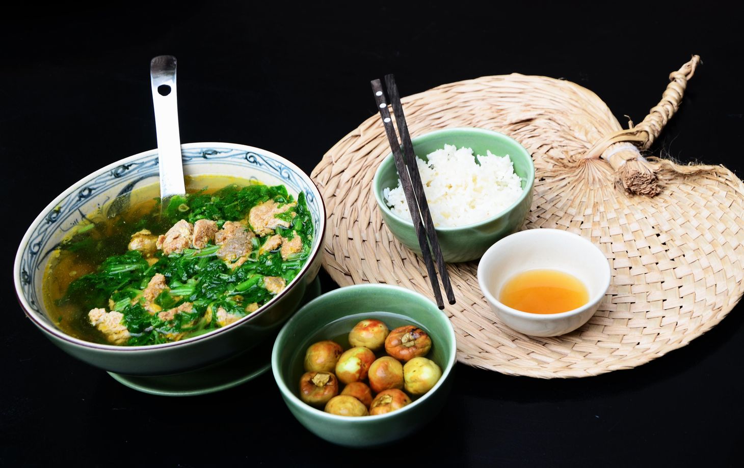 Pick Your Own Traditional Vietnamese Food + Market Tour