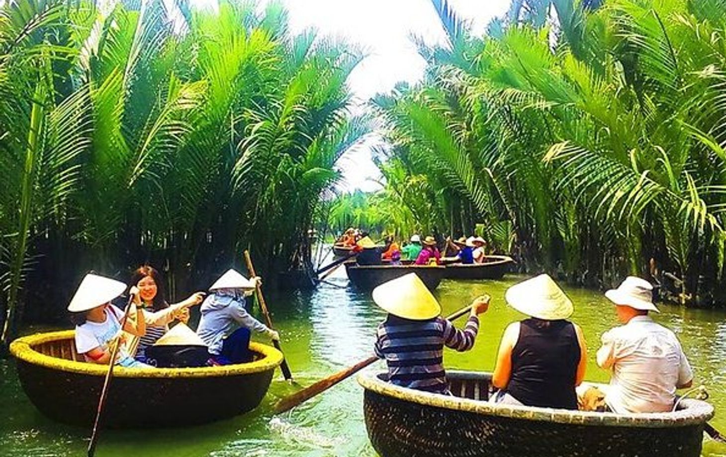 Local Market, Basket Boat and Lantern-Making Experience with Culinary Class in Hoi An