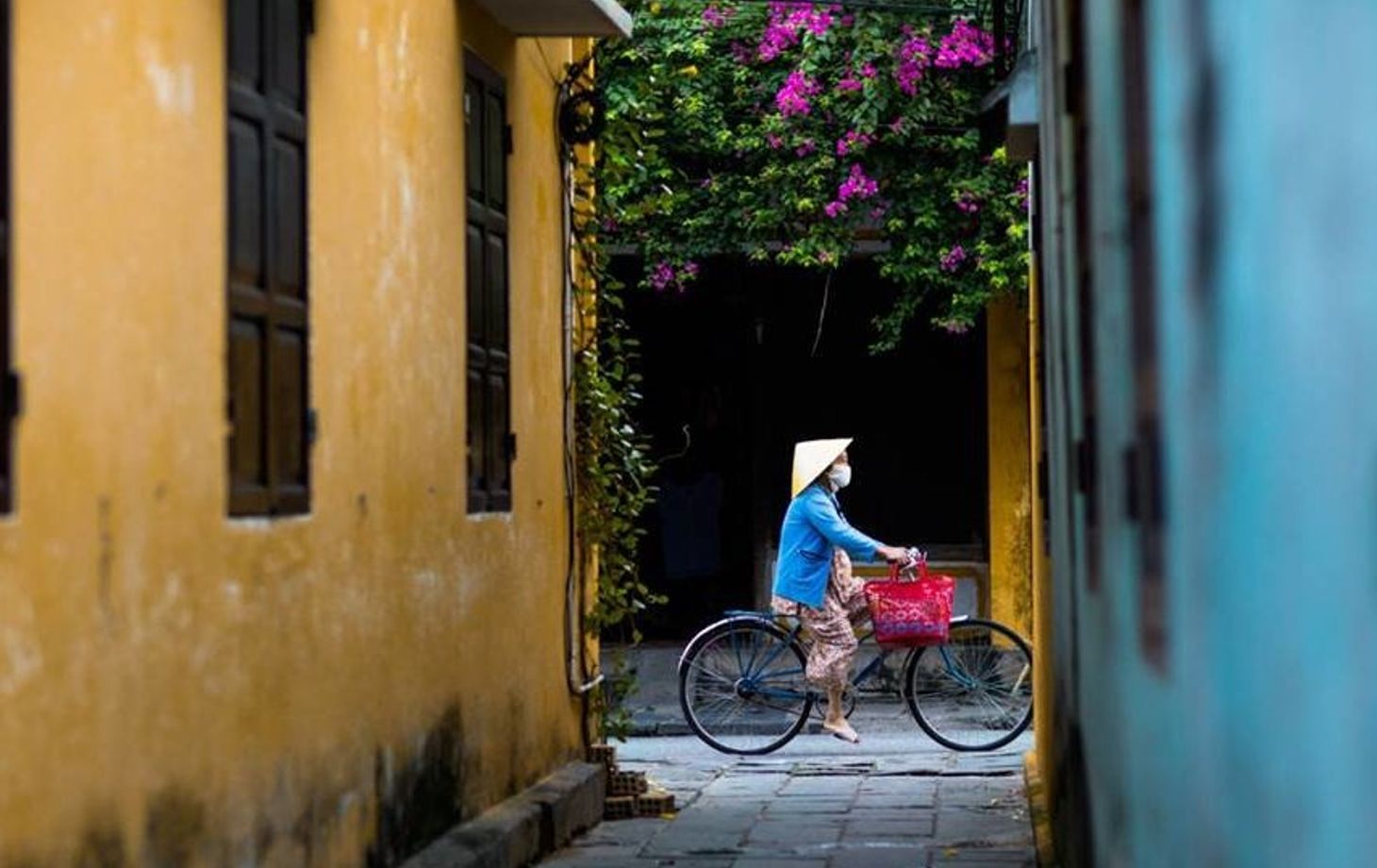 Hoi An City Exploration with Food Tour Experience