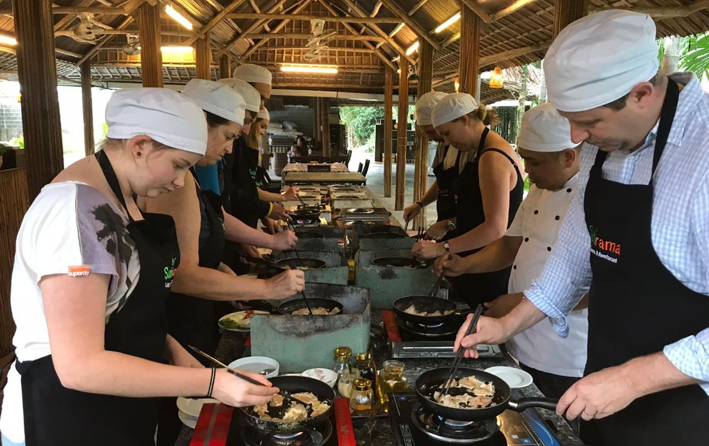 5가지 체험-쿠킹클래스, 시장투어, 바구니배, 물소타기, 발마사지(Sabirama Hoian Cooking Class)