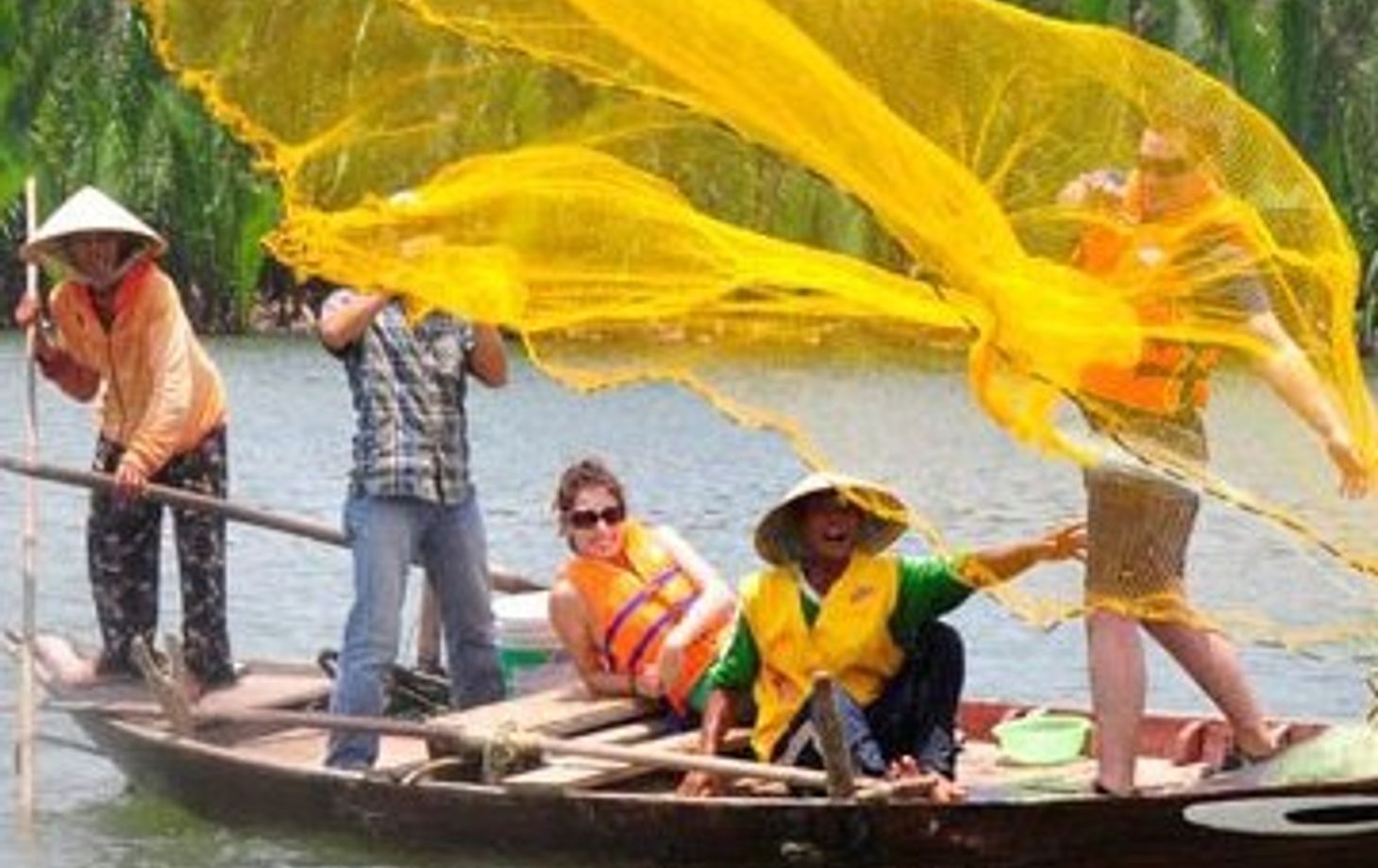 Hoi An Countryside Bike, Riding Buffalo and Basket Boat with Meal