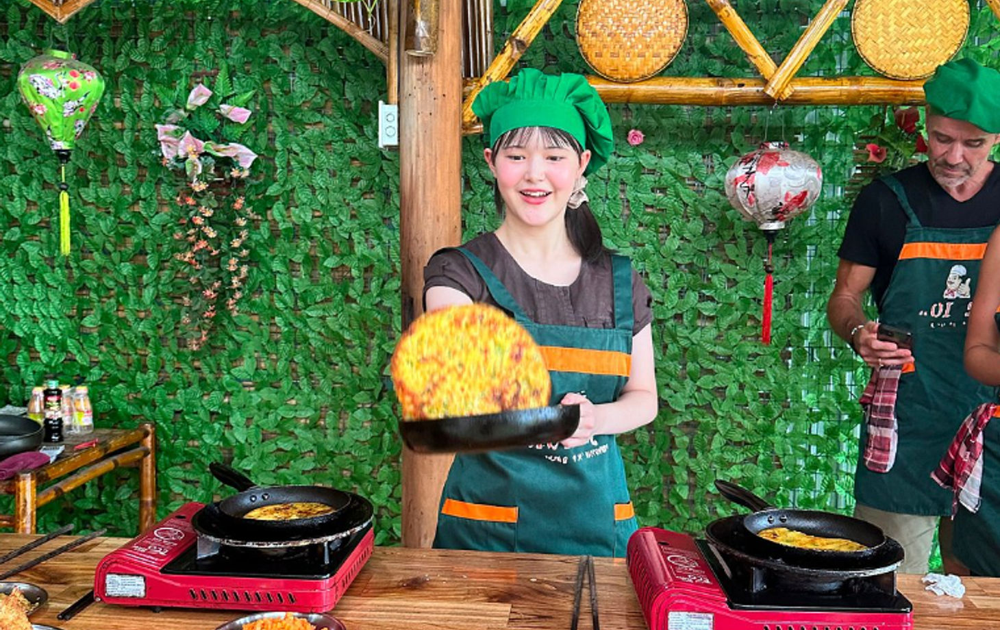 Hoi An Riverside Cooking Class with Market Tour, Basket Boat & Fishing