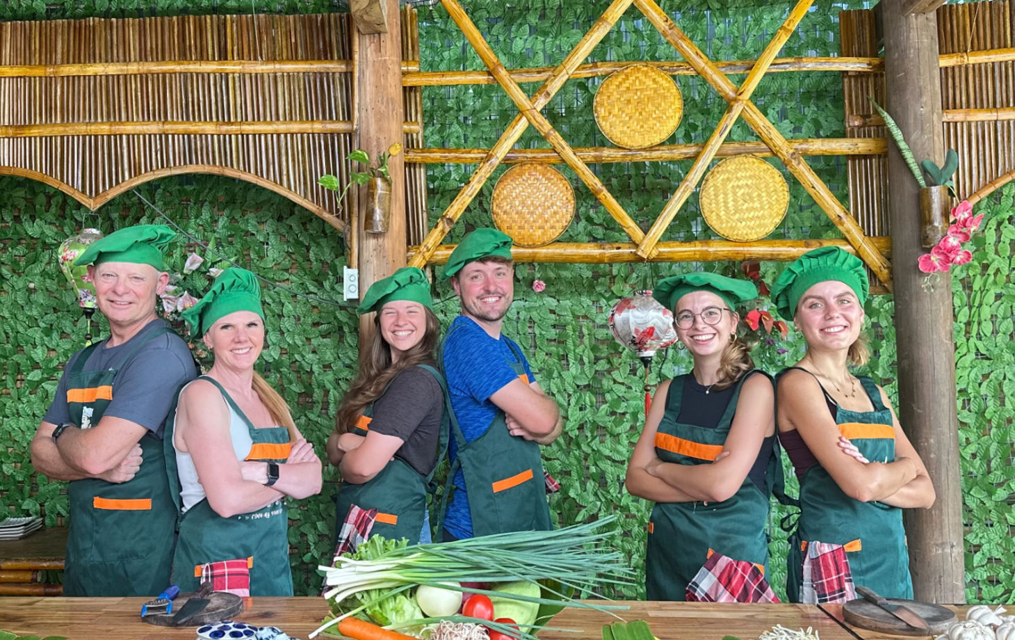 Hoi An Riverside Cooking Class with Market Tour, Basket Boat & Fishing