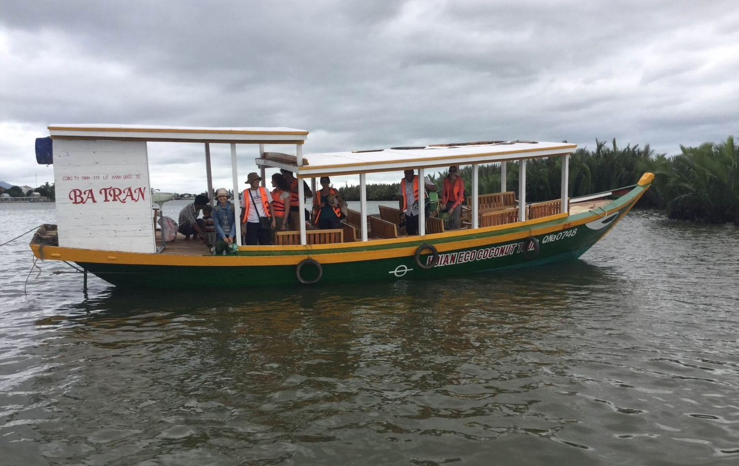 Cooking Class with Fishing Experience and Market Tour in Hoi An