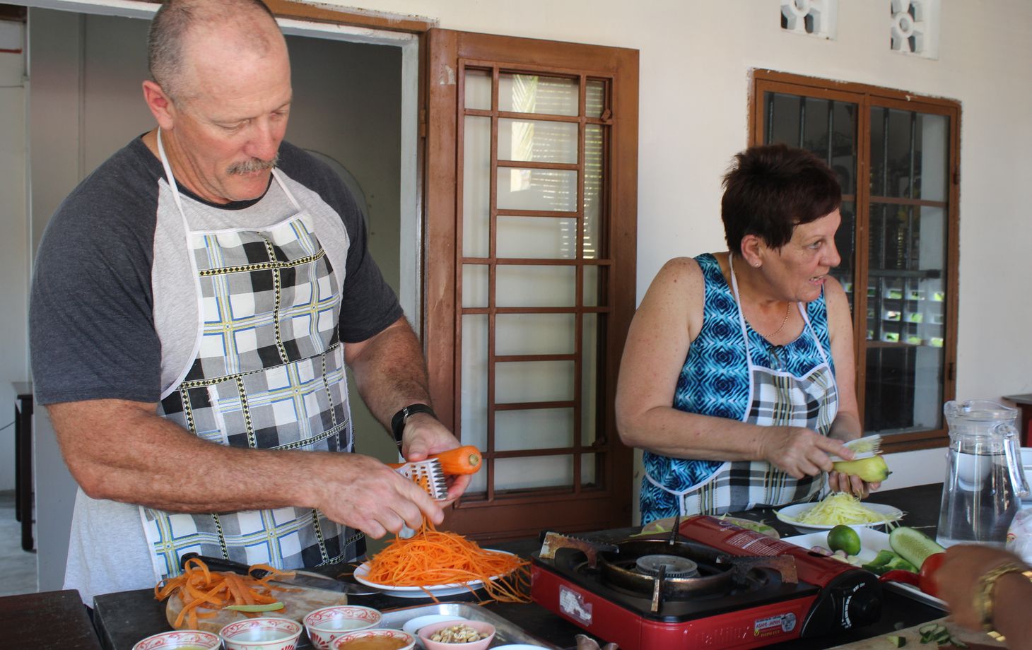 Vietnam Home Cooking Expert with Authentic Markets Experiences