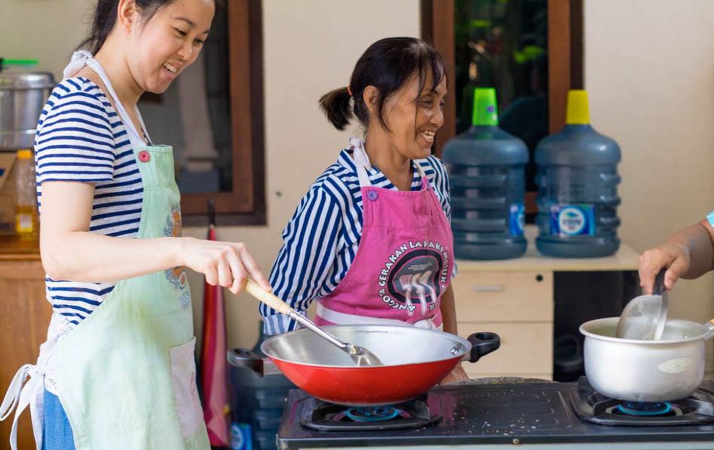 Balinese Home-Style Cooking Class and Market Tour in Kuta Village