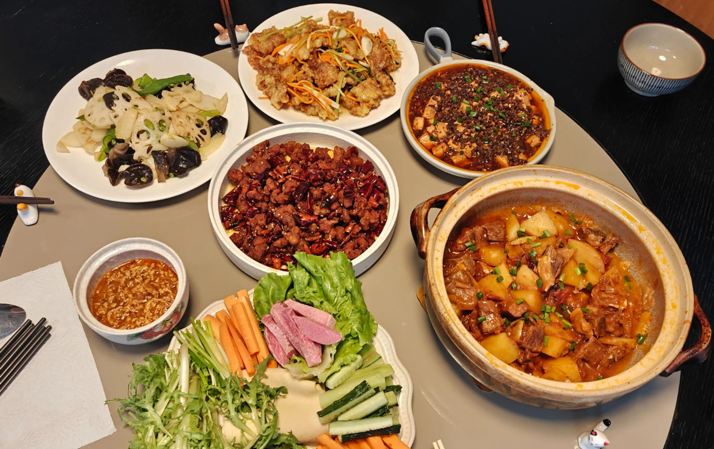Home Dining: Sichuan & Northeast Chinese Dinner in a Local Chengdu Apartment