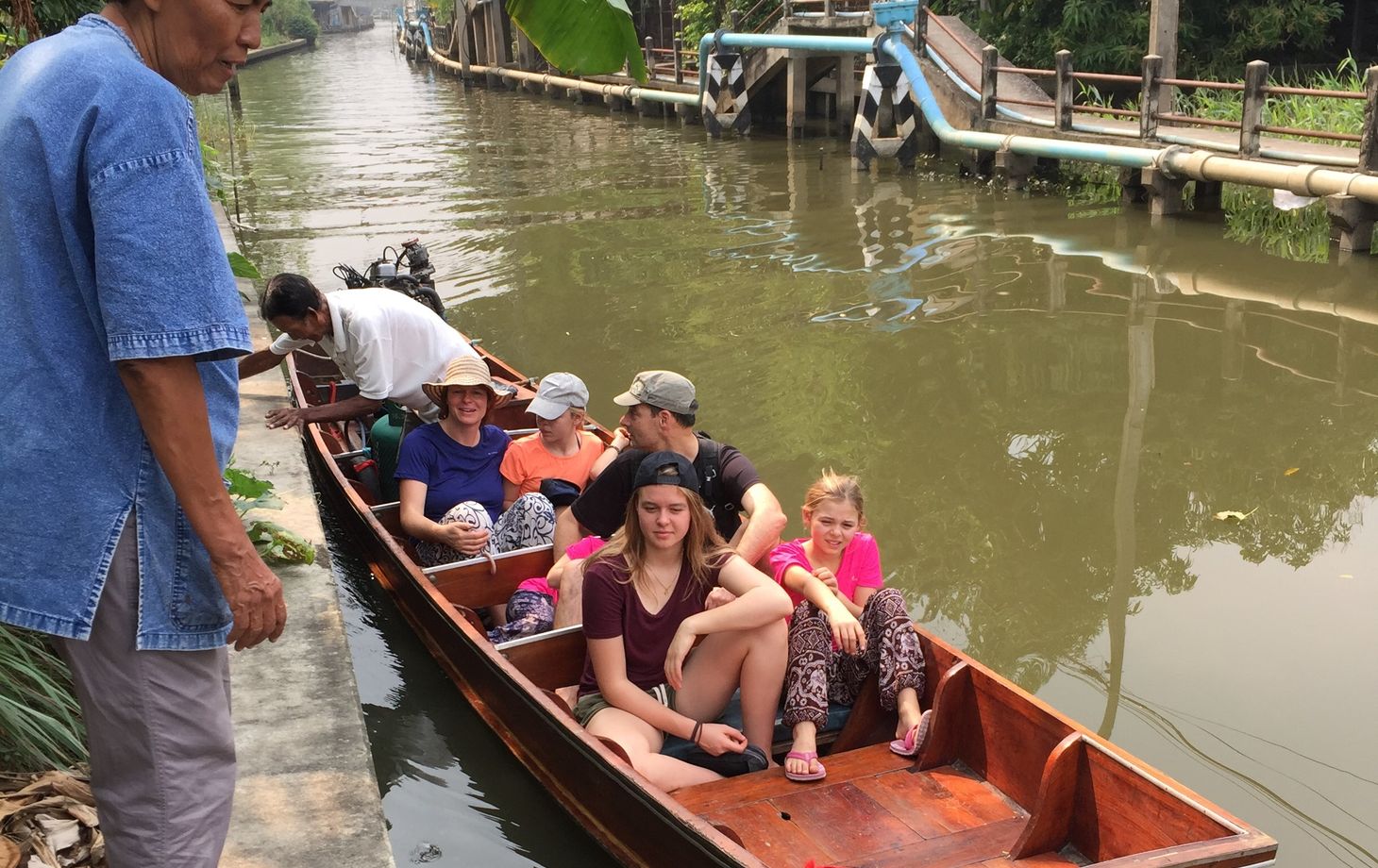 Cours de cuisine thaïlandaise ludique de 2 jours/1 nuit dans une cuisine familiale et excursion en bateau inclus