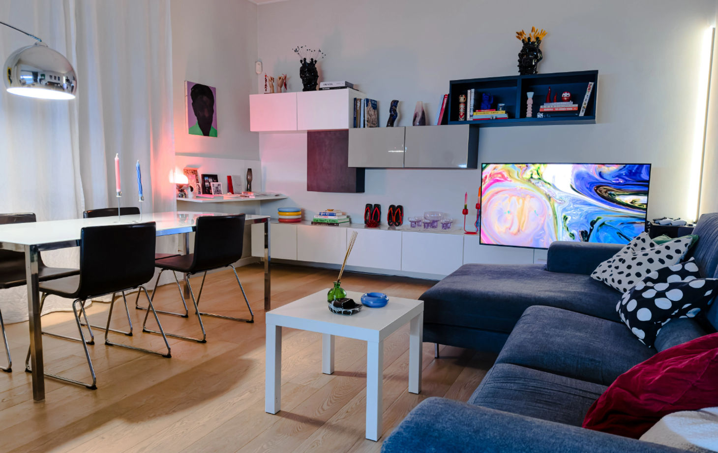 Interactive Italian Cooking Class in an Artsy Apartment