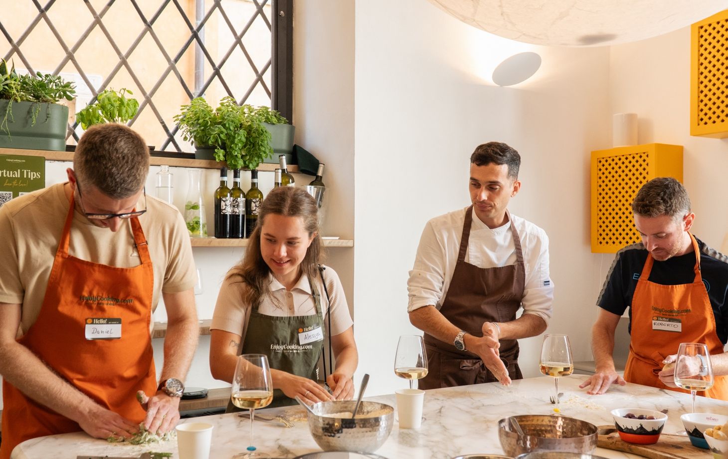 Italian Cooking Trio: Pizza, Pasta & Gelato in Piazza Mattei