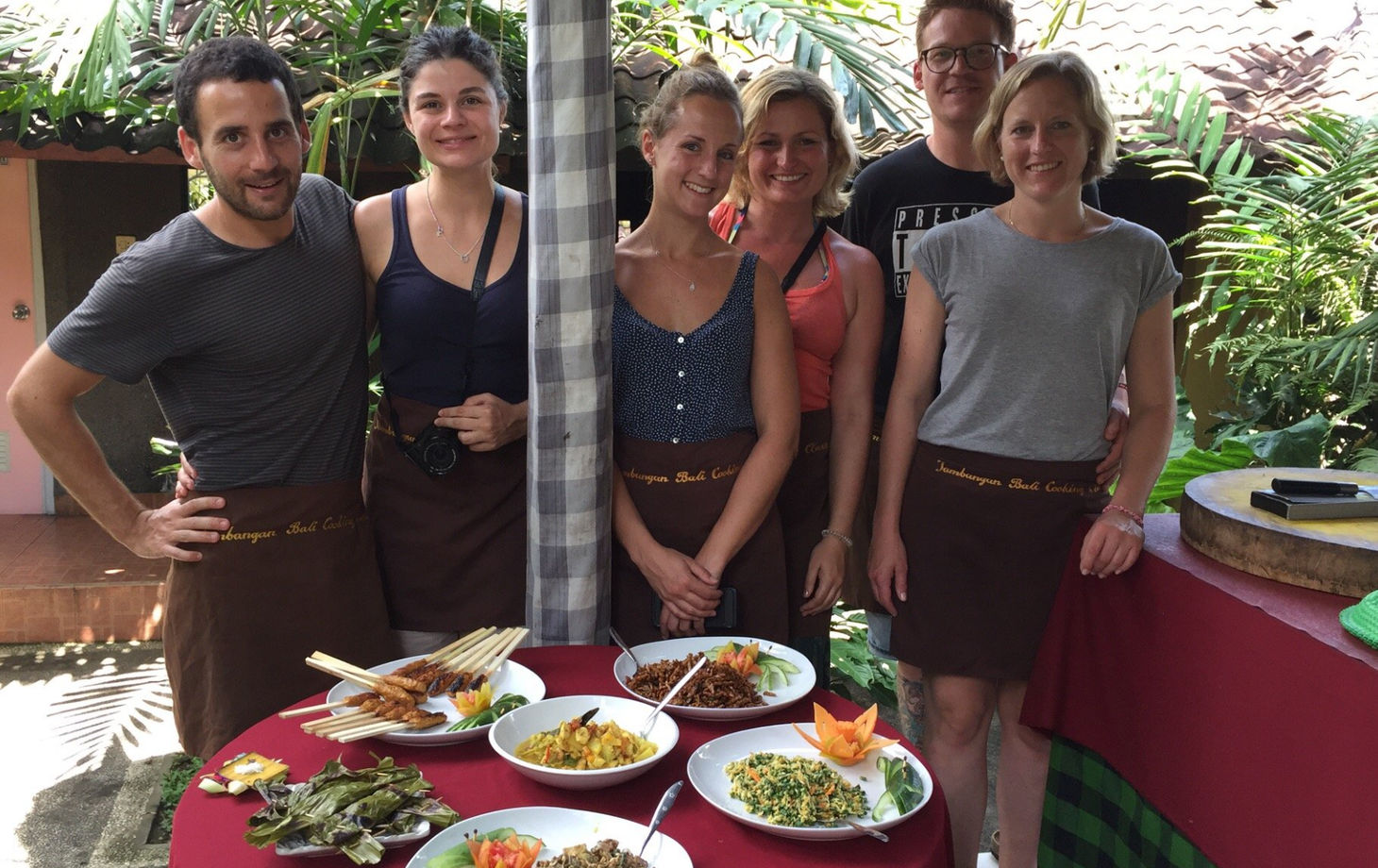 Traditioneller balinesischer Kochkurs mit Besuch einer Reisfarm und Herstellung von Kokosnussöl
