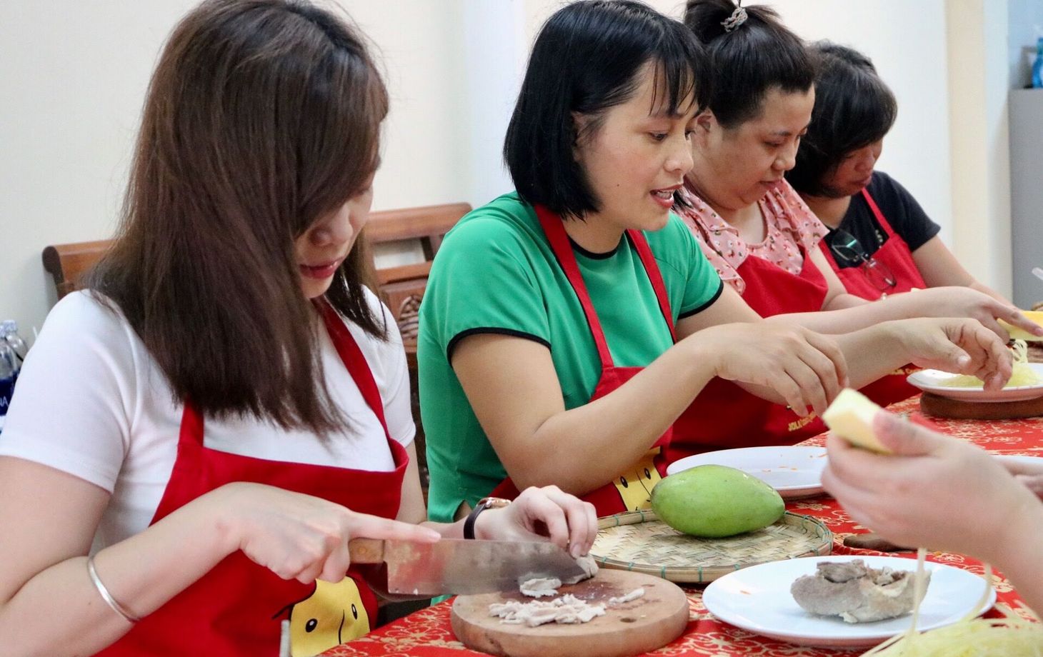 Jolie Da Nang Cooking Class with Organic Garden and Market Tour