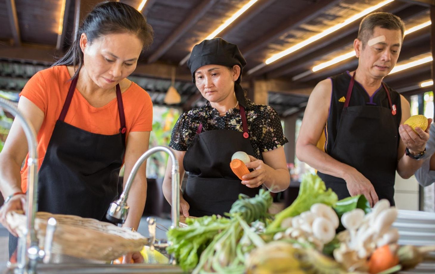 Khmer Cooking Class at a Local's Home with Market Tour