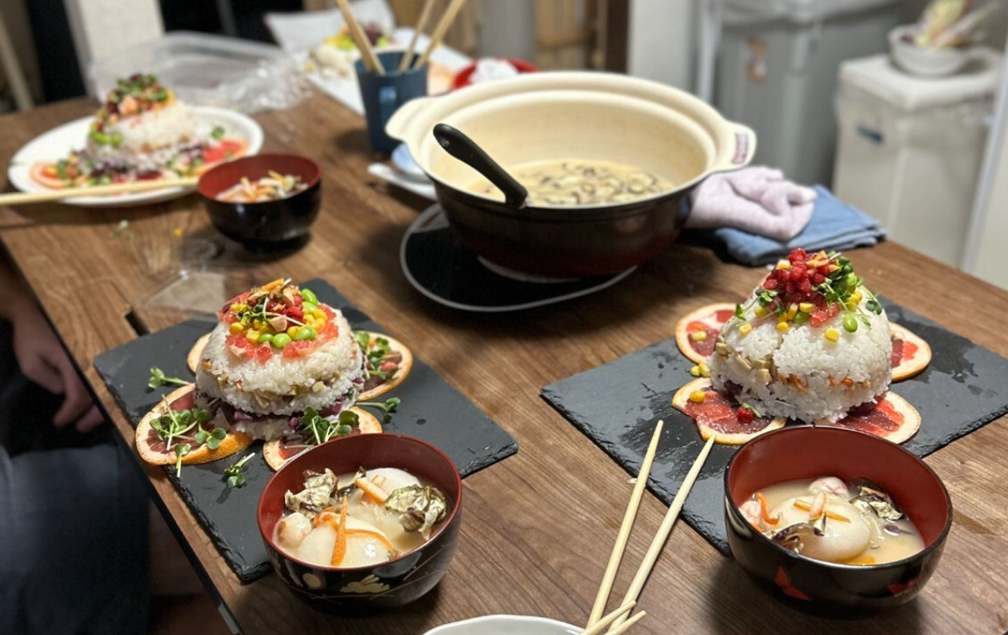 Kyoto-Style Miso Soup and Chirashi Sushi Cooking Experience