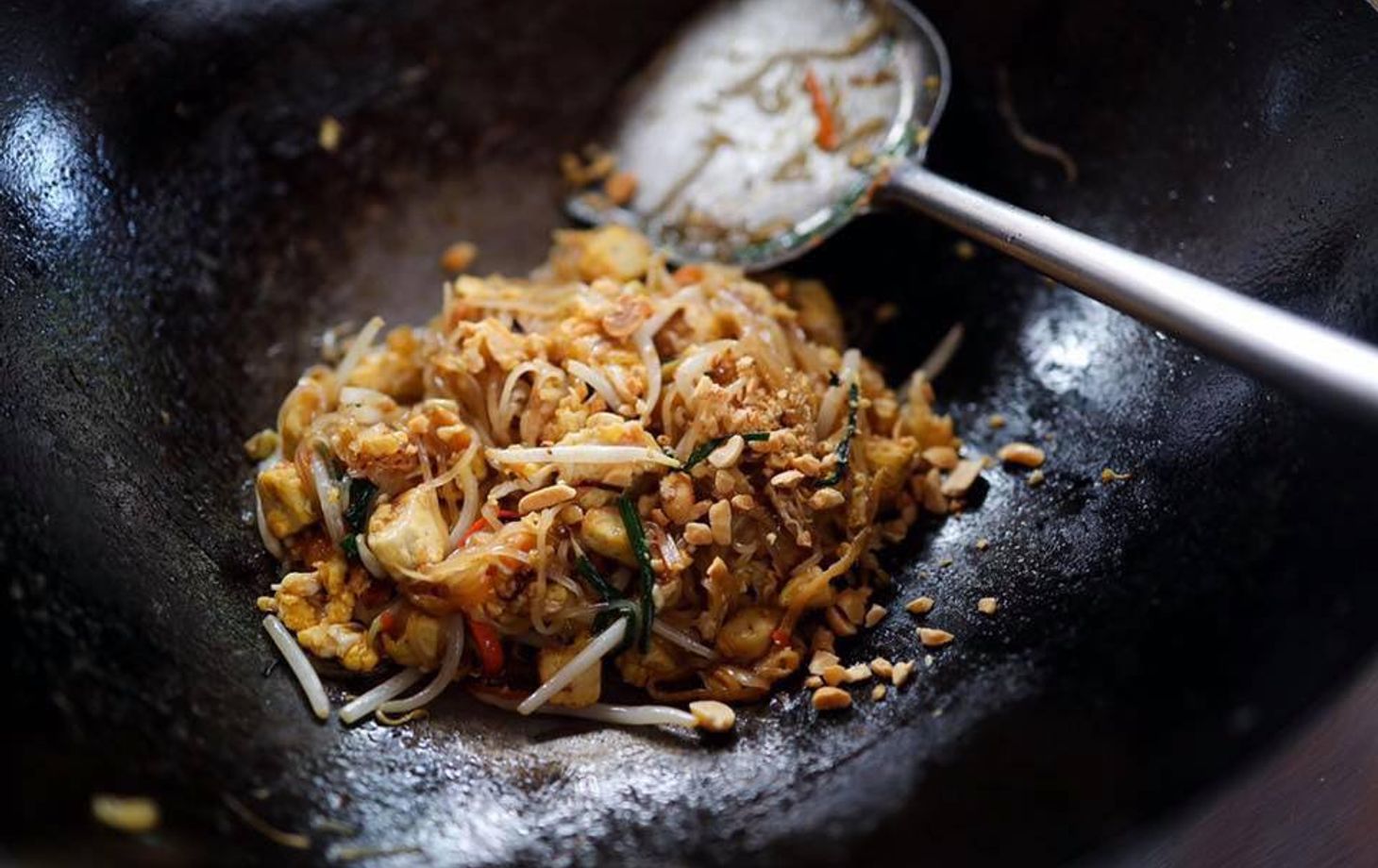 Thai Food Culture and Cooking Techniques with Me & Mom Using Fresh Ingredients from Our Garden
